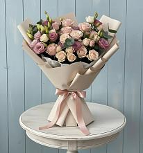 Букет цветов из:  Розы и Лизиантусы в Тугулуке