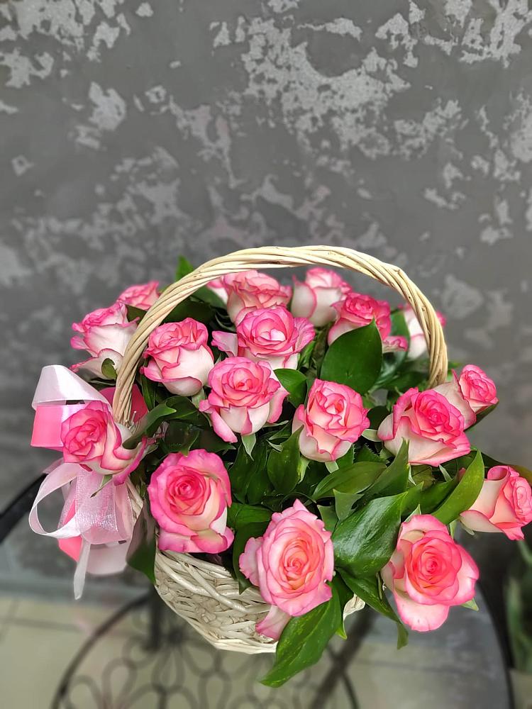 Цветочная композиция из Розы в корзине в Тугулуке