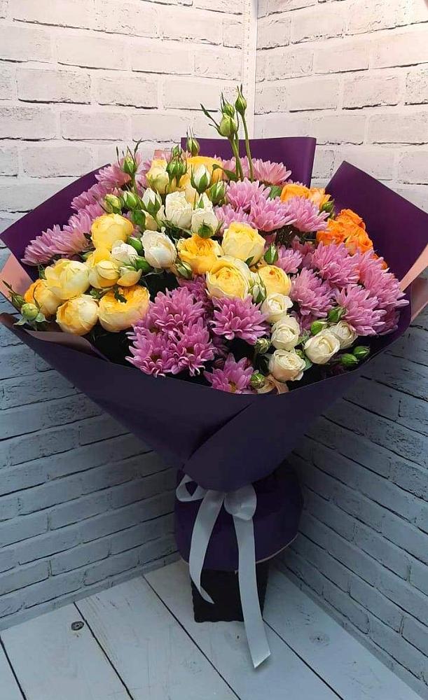 Букет цветов из: Хризантемы и Розы в Тугулуке