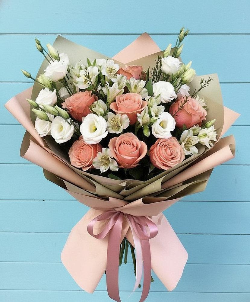 Букет цветов из: Розы, Альстромерии и Лизиантусы в Тугулуке