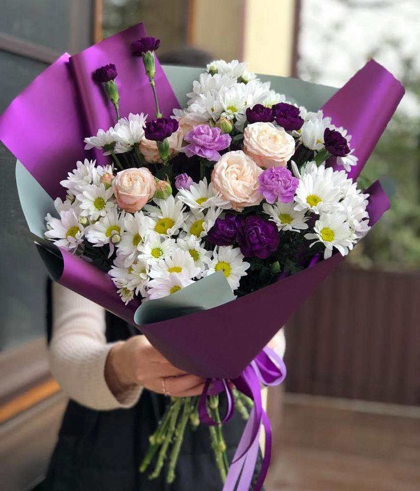 Букет цветов из: Хризантемы, Гвоздики и Розы в Тугулуке