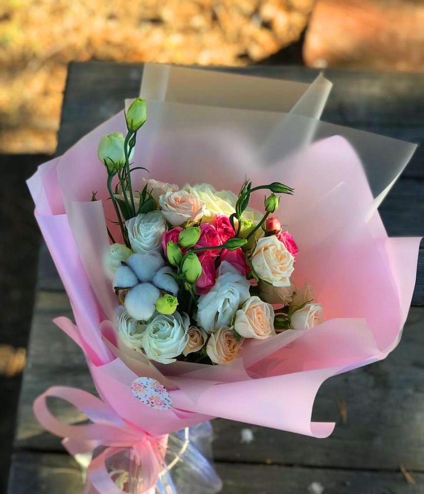Букет цветов из: Розы и Лизиантусы в Тугулуке