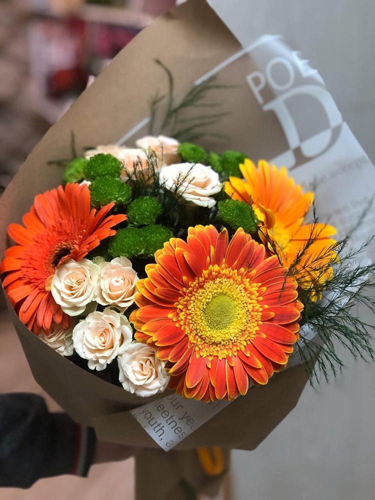 Букет цветов из: Герберы, Хризантемы и Розы в Тугулуке