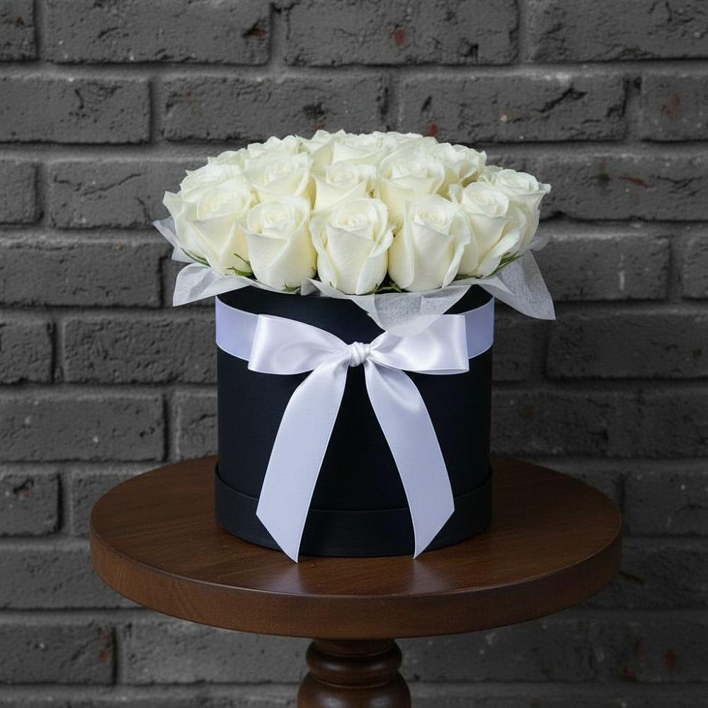 Цветочная композиция из Розы в шляпной коробке в Тугулуке