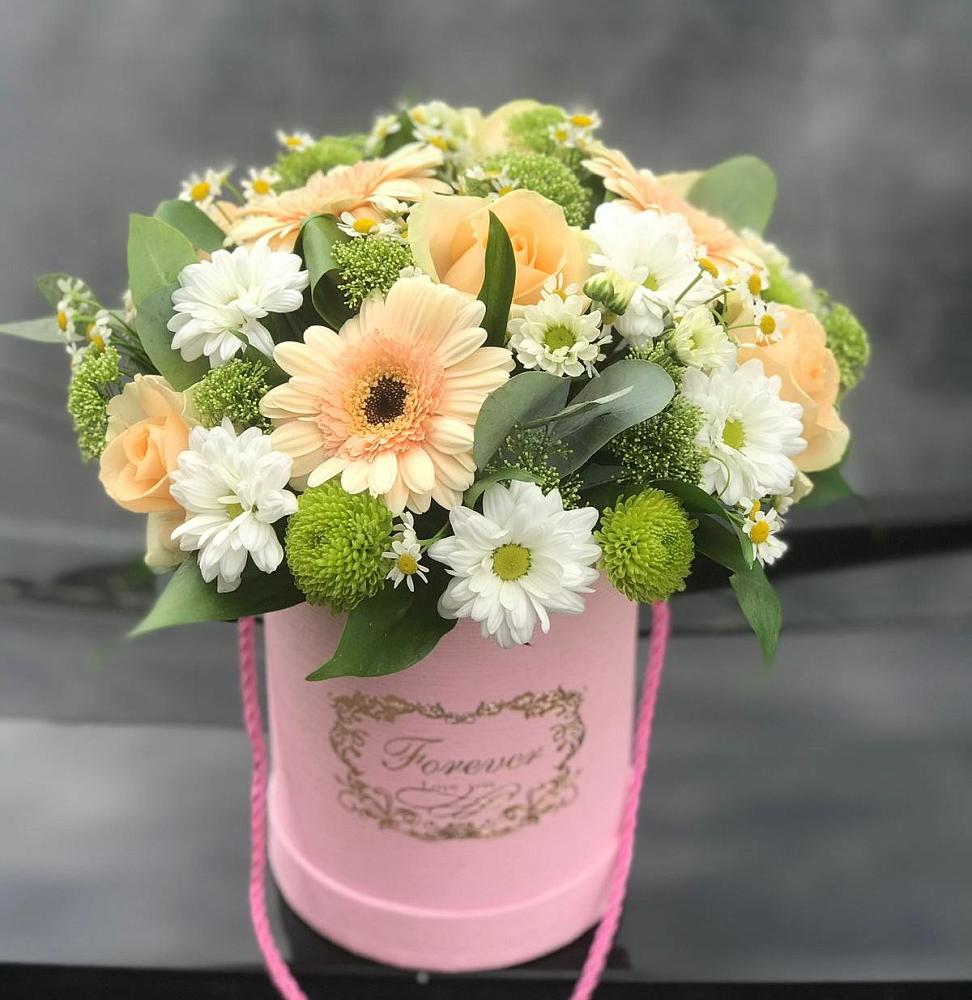 Цветочная композиция из Розы, Герберы и Хризантемы в шляпной коробке в Тугулуке