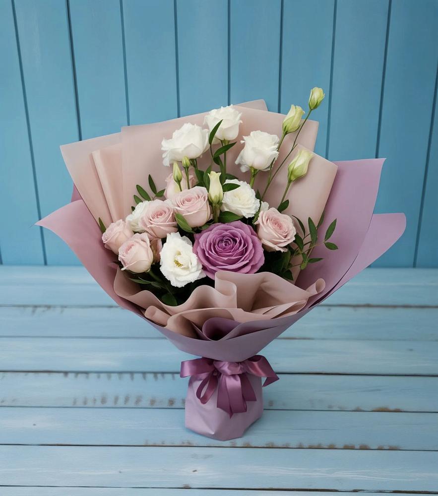 Букет цветов из: Розы и Лизиантусы в Тугулуке